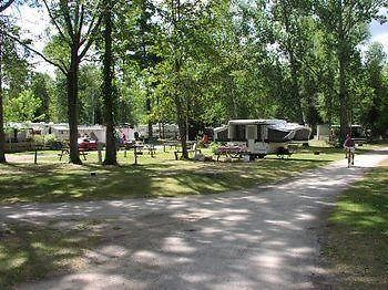 Jell E Bean Campground And Trailers Hotel Уасага Бийч Екстериор снимка