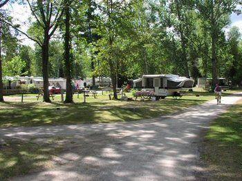 Jell E Bean Campground And Trailers Hotel Уасага Бийч Екстериор снимка