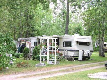 Jell E Bean Campground And Trailers Hotel Уасага Бийч Екстериор снимка